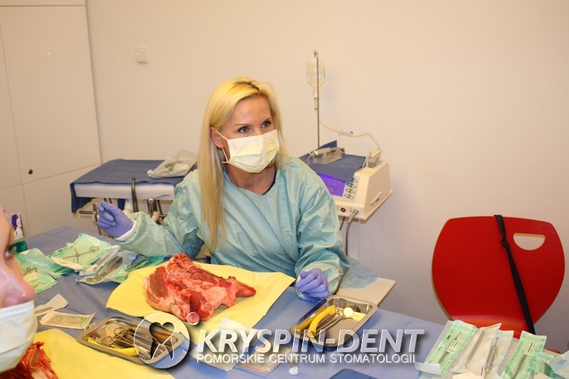 Od ekstrakcji do implantacji - szkolenia dentystyczne w Gdańsku - Kryspin Dent